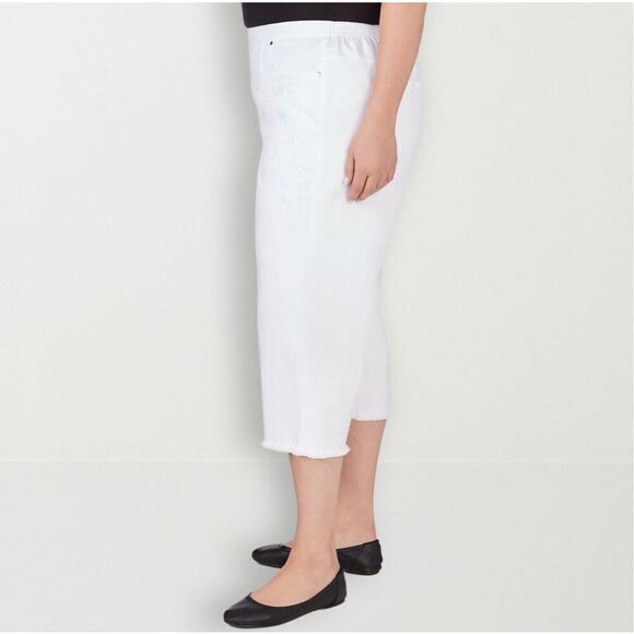 ALFRED DUNNER Capri Pants 22W White Slimming Stretch Blue Bayou Mid Rise Plus - Picture 2 of 15